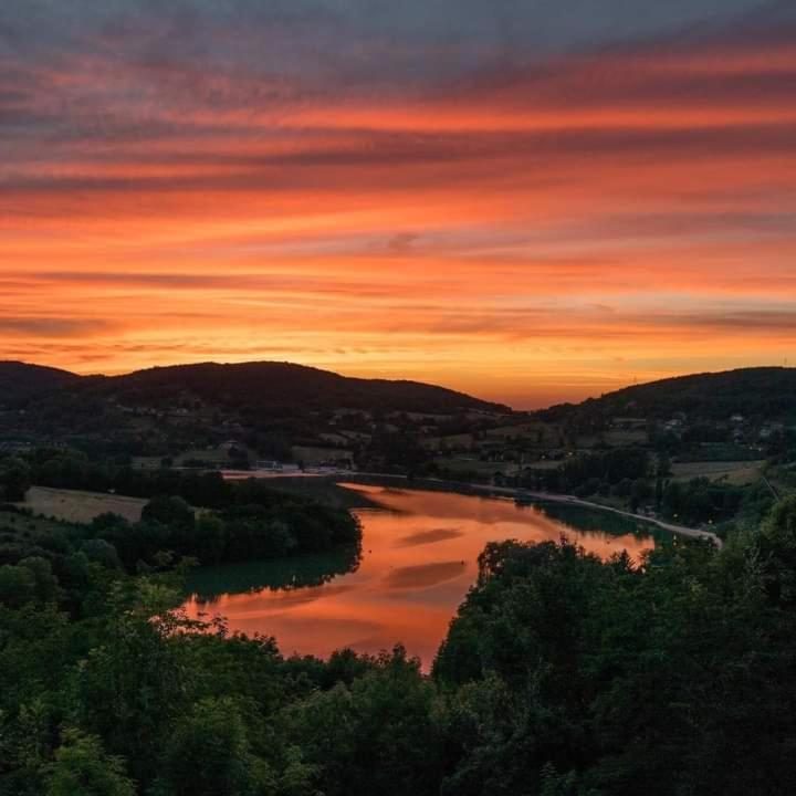 Chambre Climatisee Au Coeur De Brive Avec Televiseur Connecte Wifi Netflix Exterior foto